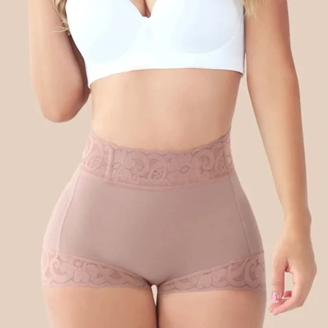 Detalle del efecto moldeador del panty levanta cola